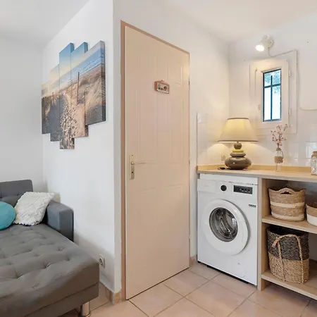 A 80 M De La Grazel Holiday home Gruissan