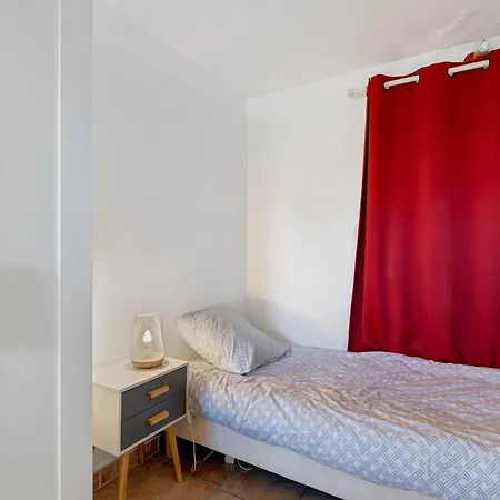 Holiday home A 80 M De La Grazel *