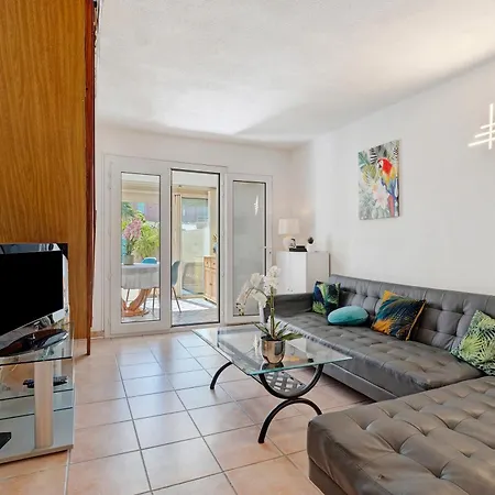 A 80 M De La Grazel Holiday home Gruissan